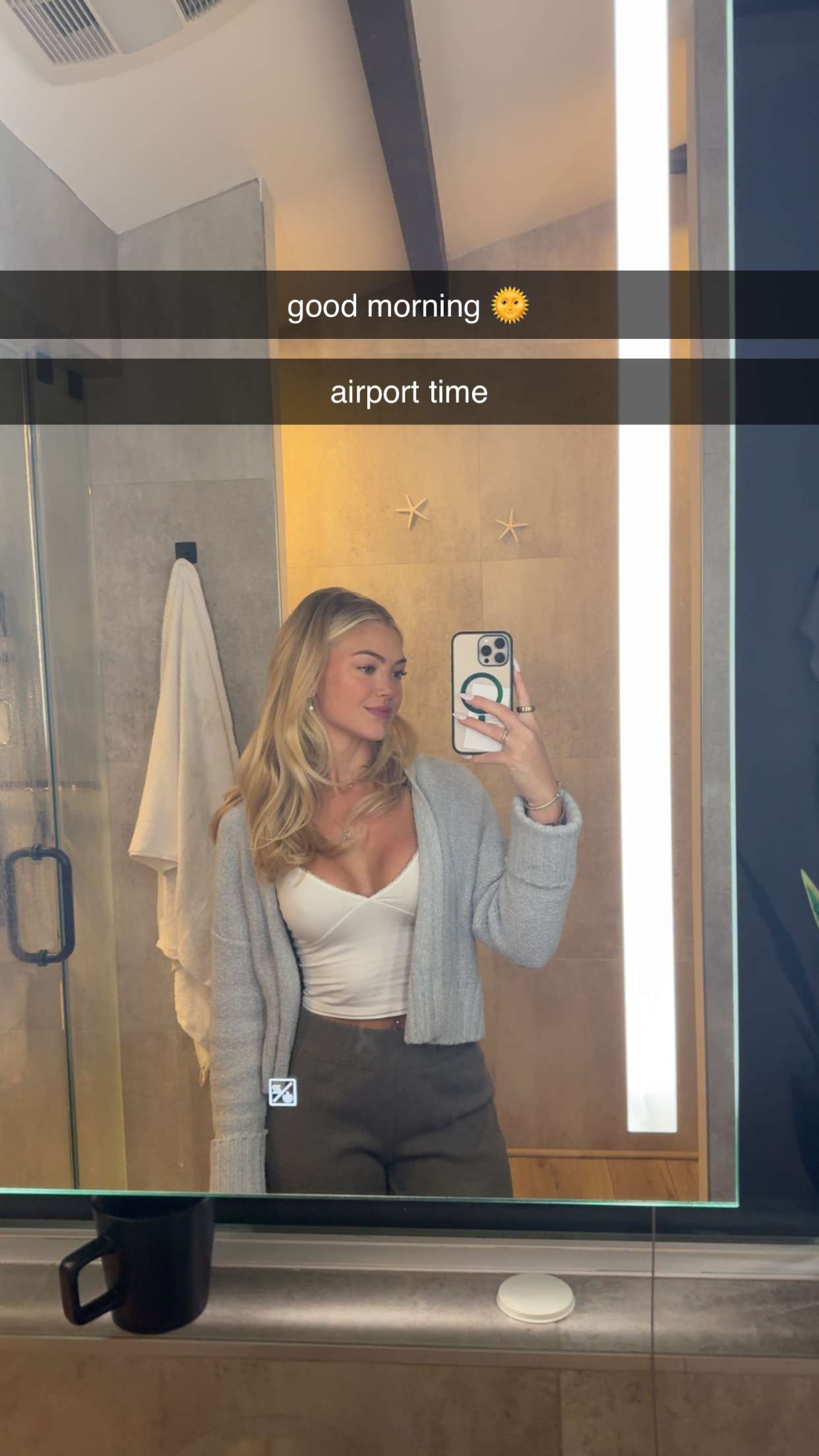 abigailwhhitee snapchat image archive image