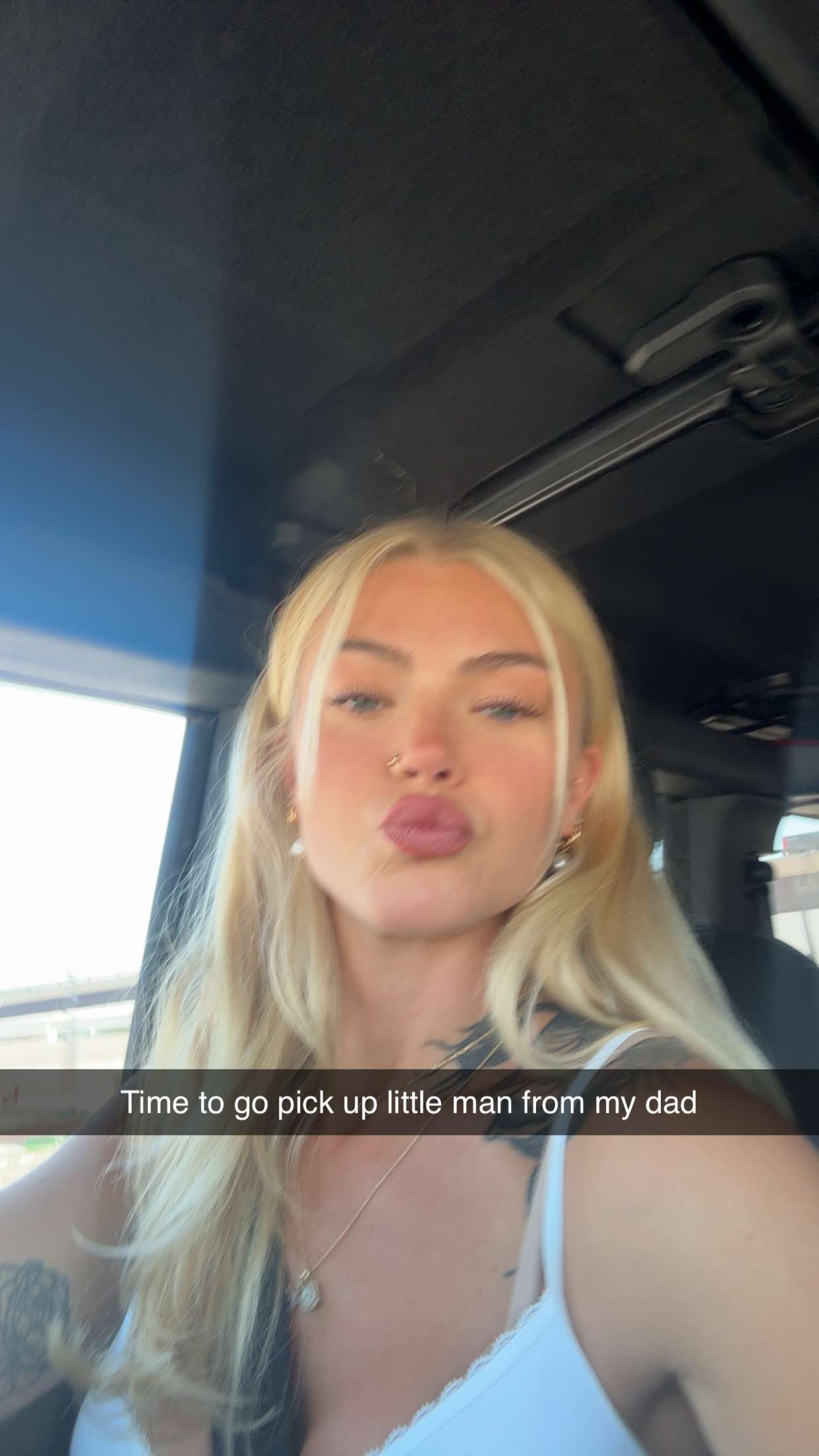 abigailwhhitee snapchat image archive image