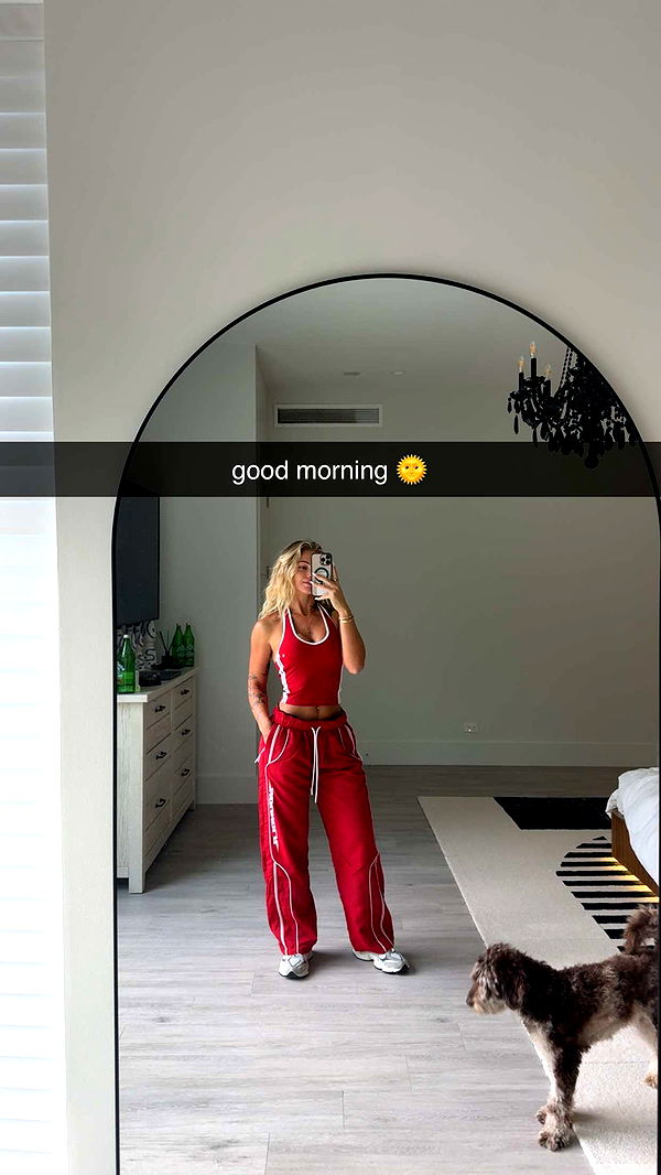 abigailwhhitee image ~ Altpins