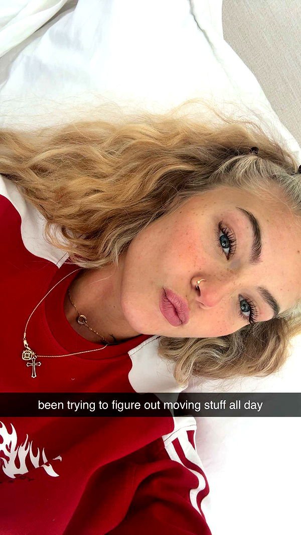 abigailwhhitee image ~ Altpins