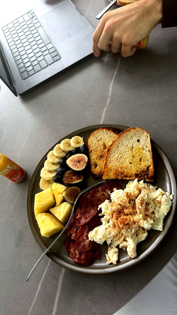 abigailwhhitee image ~ Altpins