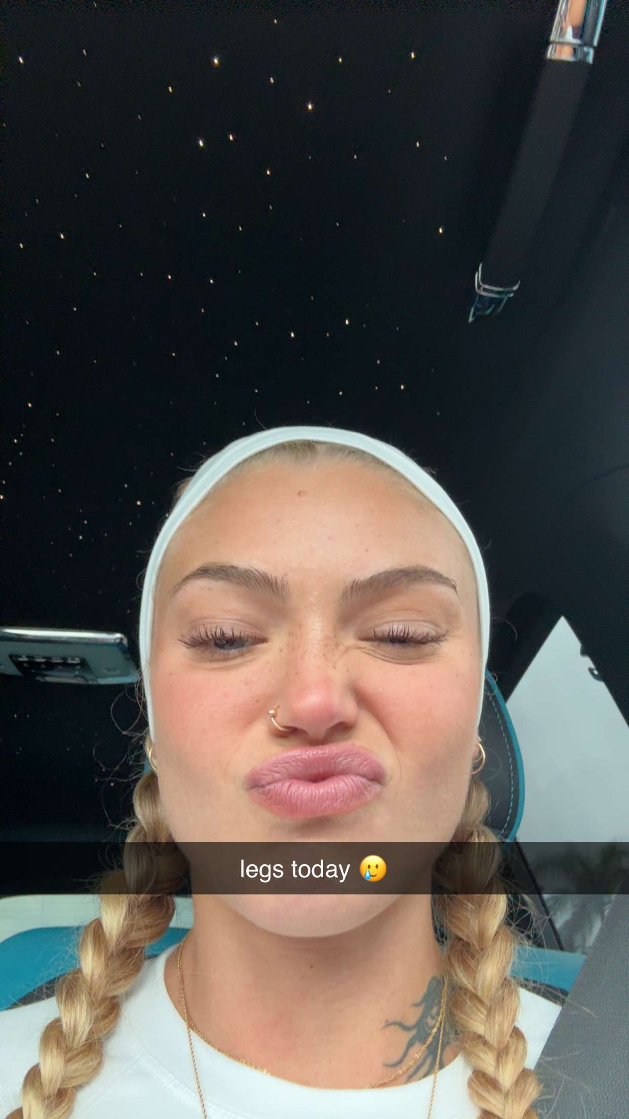 abigailwhhitee snapchat image archive image