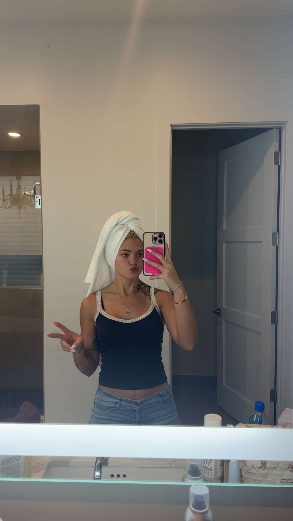 abigailwhhitee snapchat image archive image