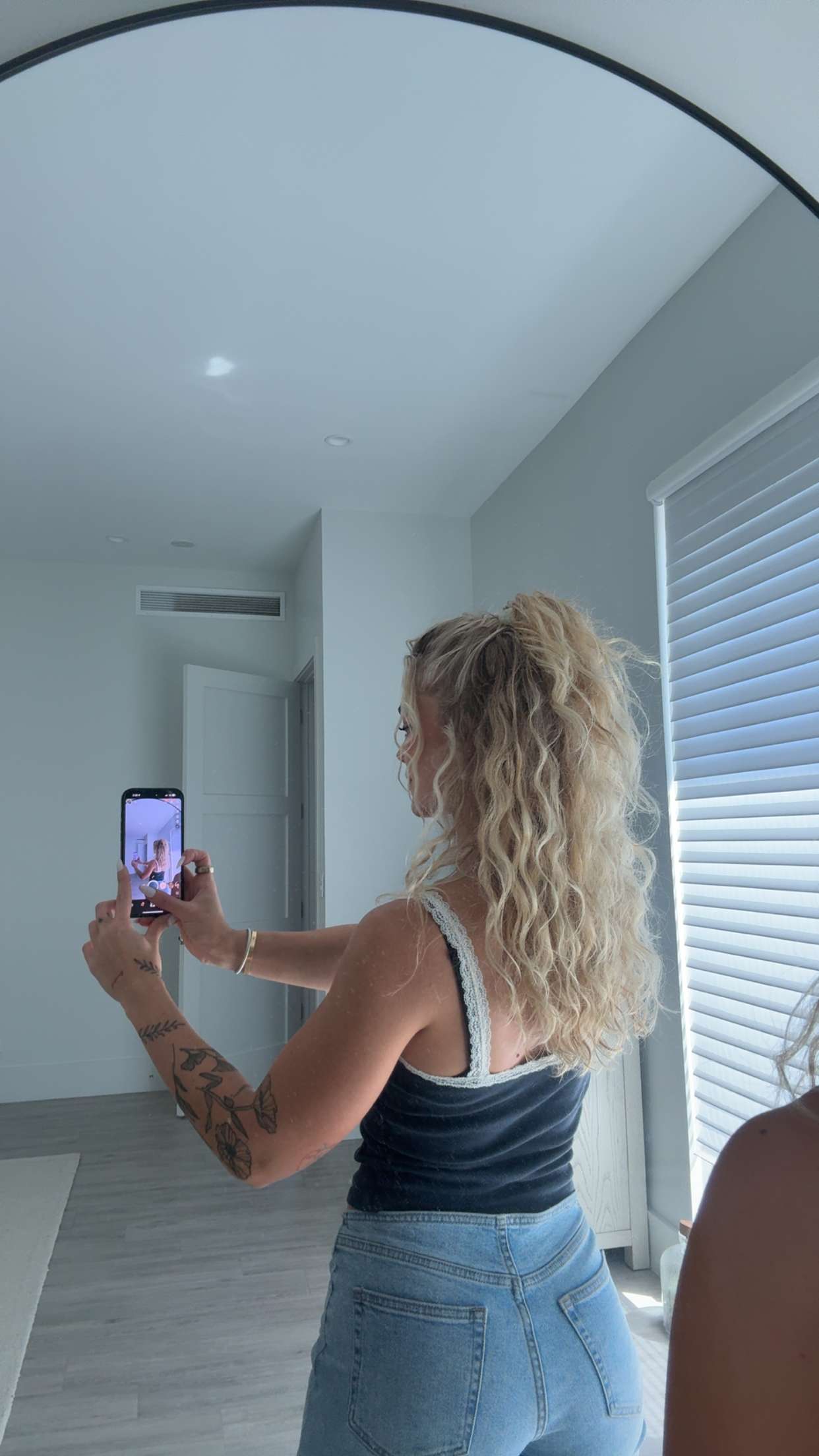 abigailwhhitee snapchat image archive image