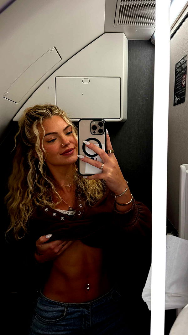 abigailwhhitee image ~ Altpins