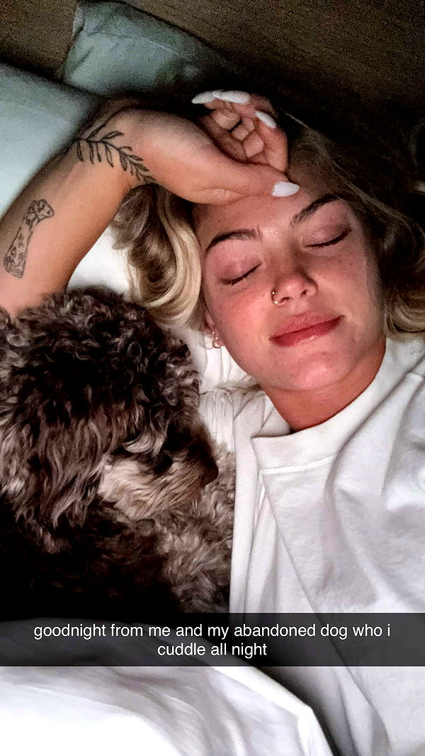 abigailwhhitee image ~ Altpins