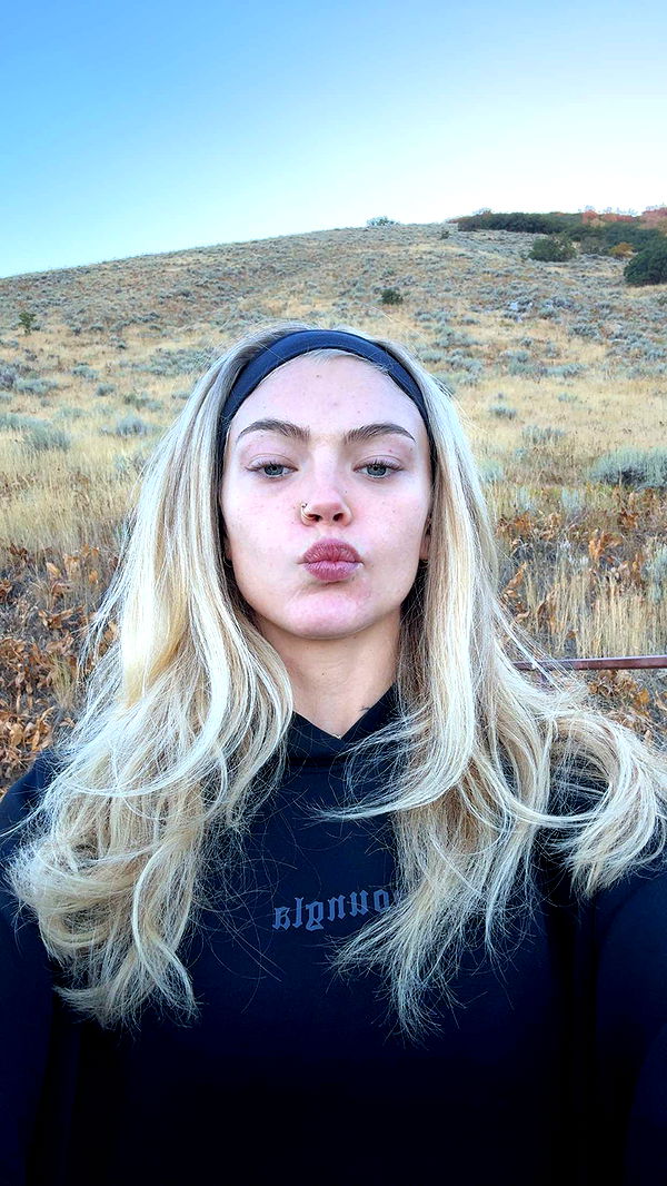 abigailwhhitee image ~ Altpins