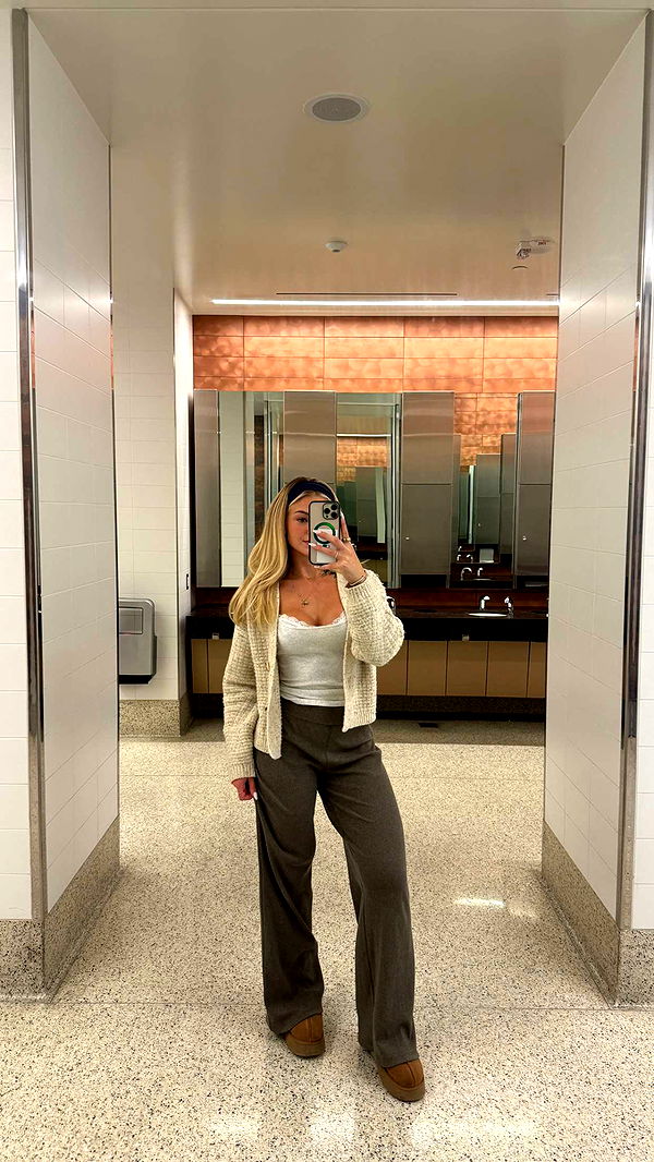 abigailwhhitee image ~ Altpins