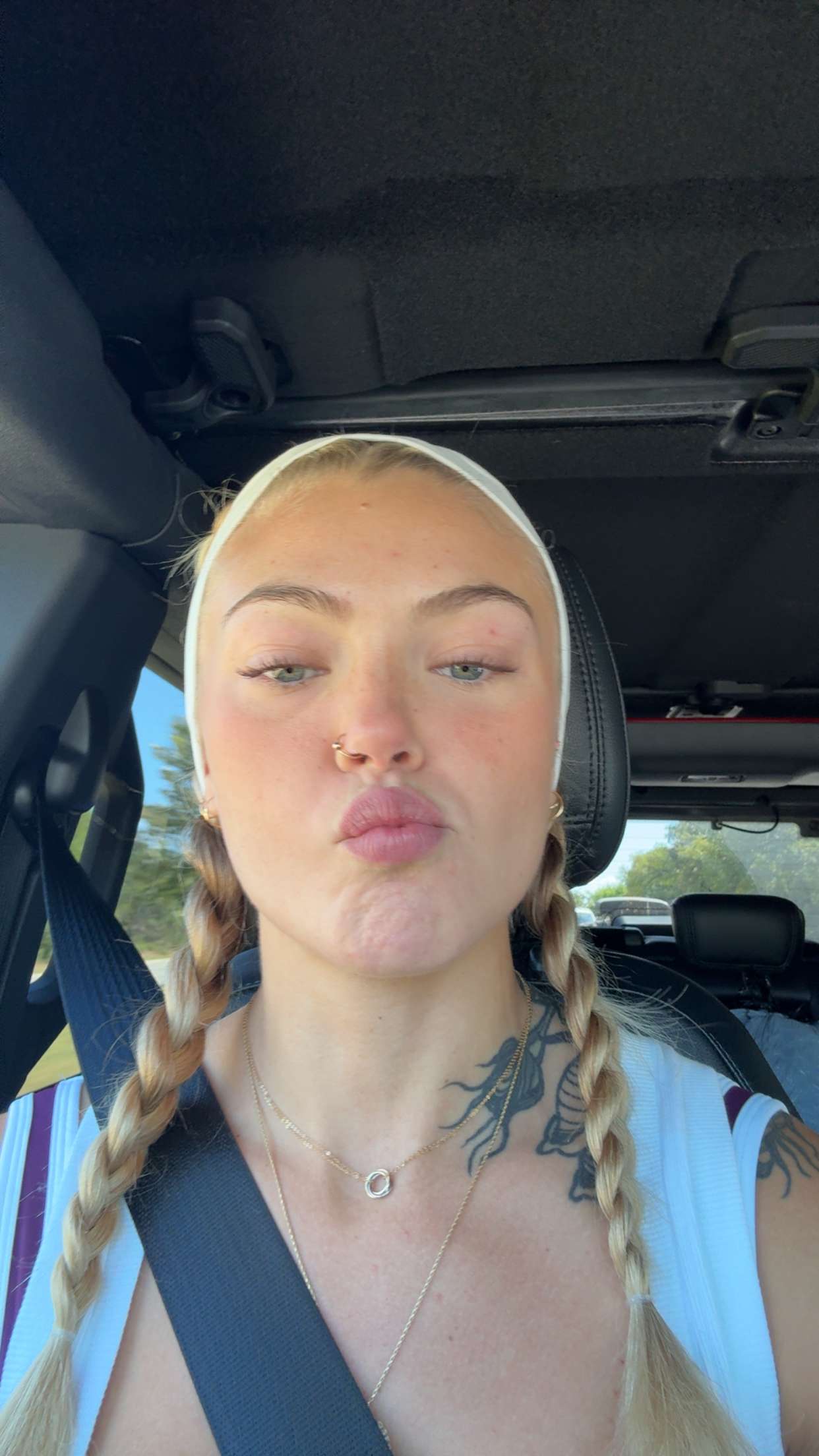 abigailwhhitee snapchat image archive image