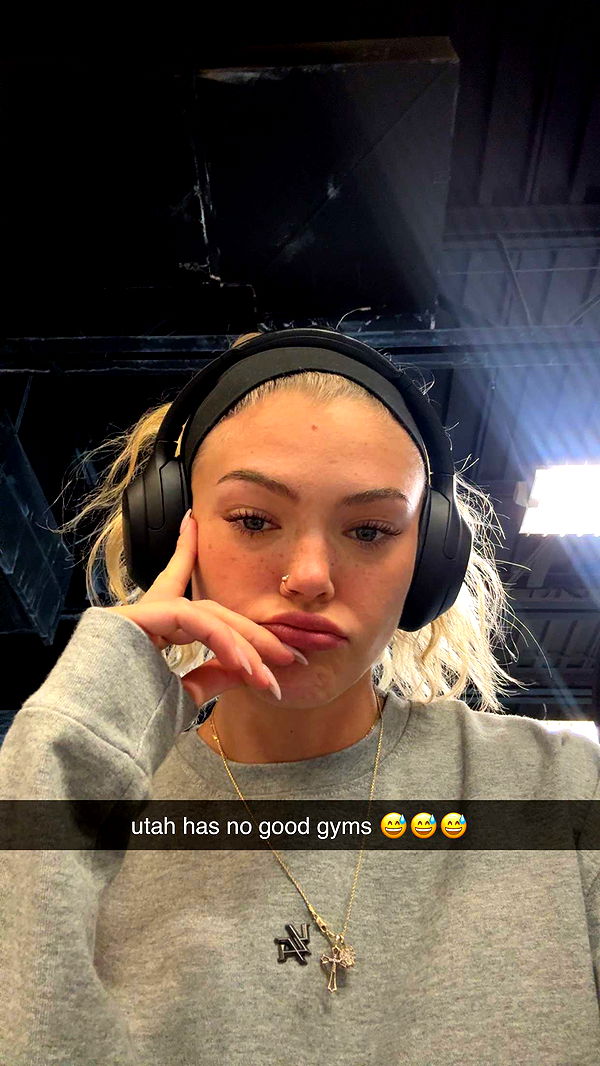 abigailwhhitee image ~ Altpins