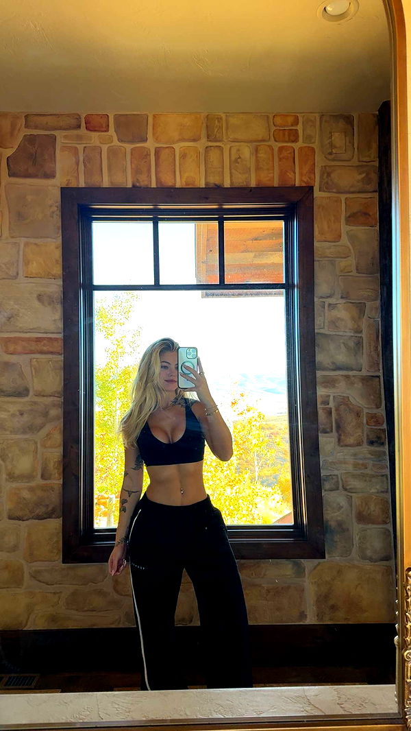 abigailwhhitee image ~ Altpins