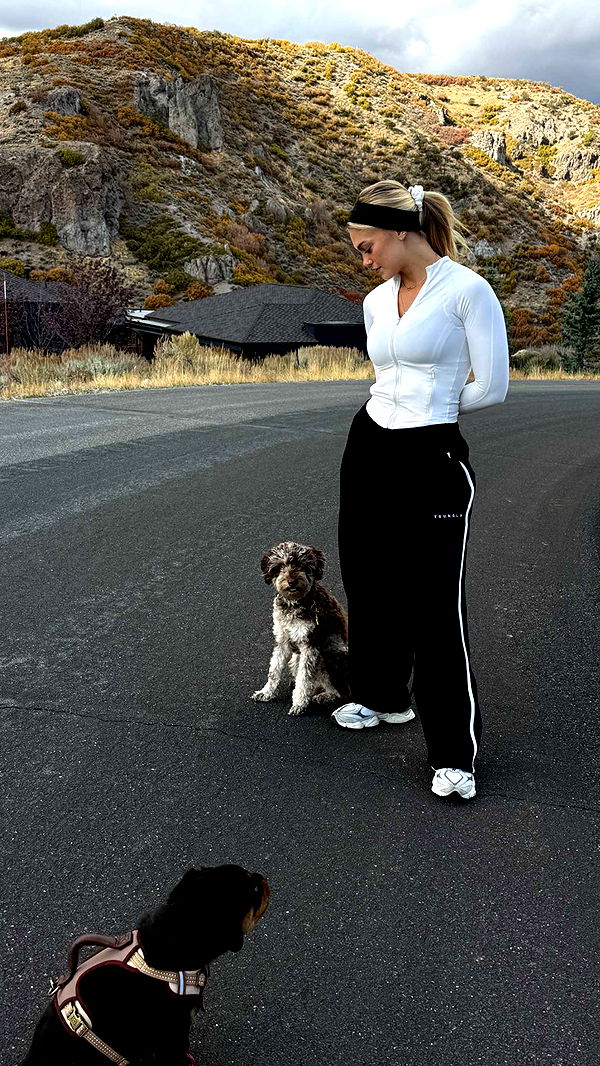 abigailwhhitee image ~ Altpins