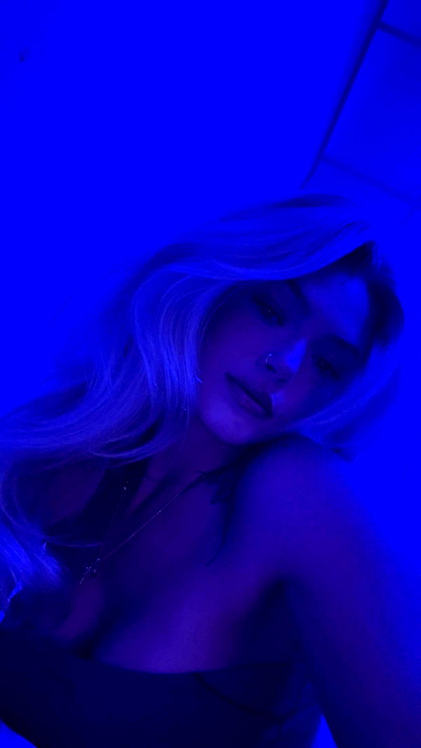 abigailwhhitee image ~ Altpins