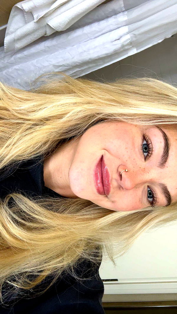 abigailwhhitee image ~ Altpins