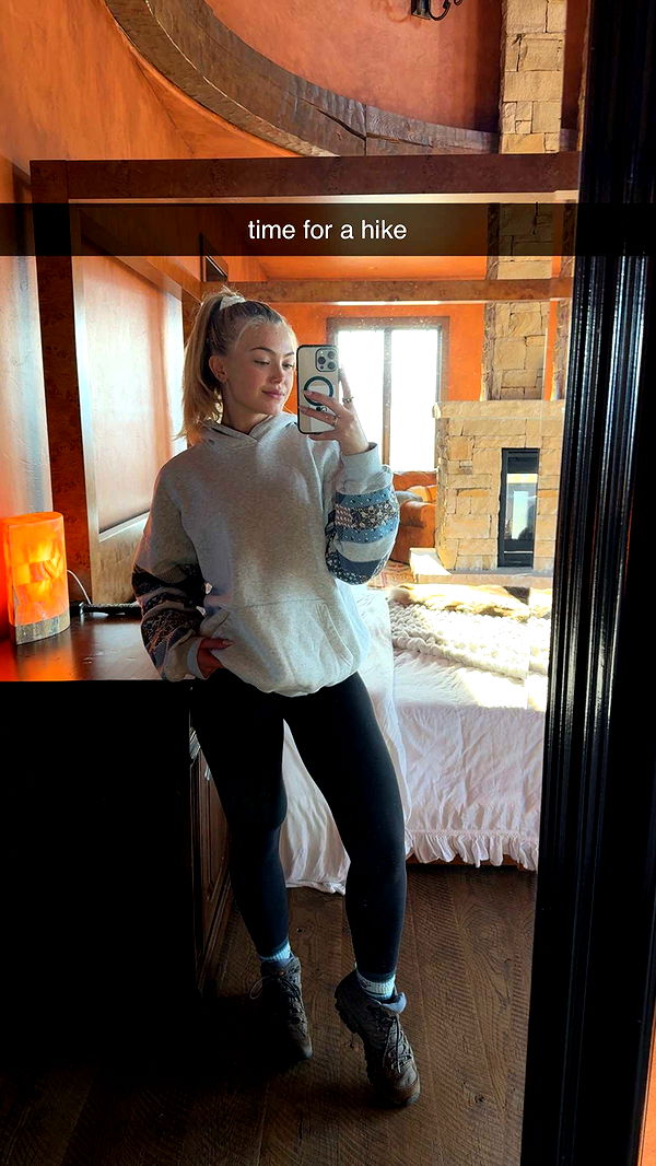 abigailwhhitee image ~ Altpins