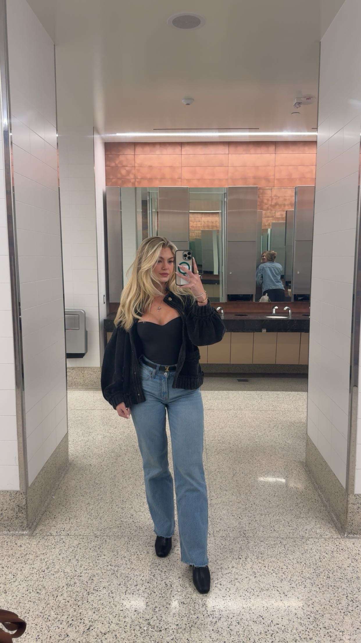 abigailwhhitee snapchat image archive image