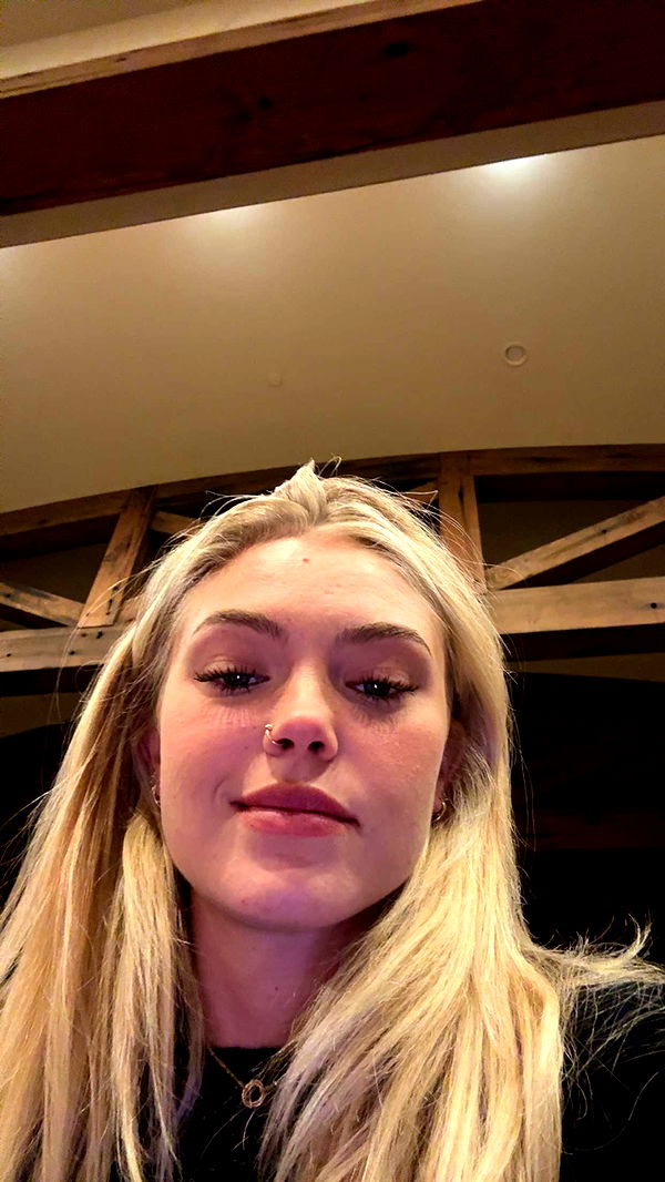 abigailwhhitee image ~ Altpins