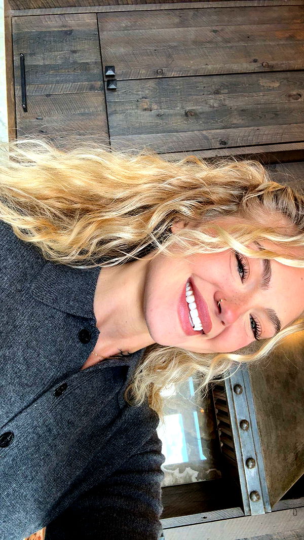 abigailwhhitee image ~ Altpins