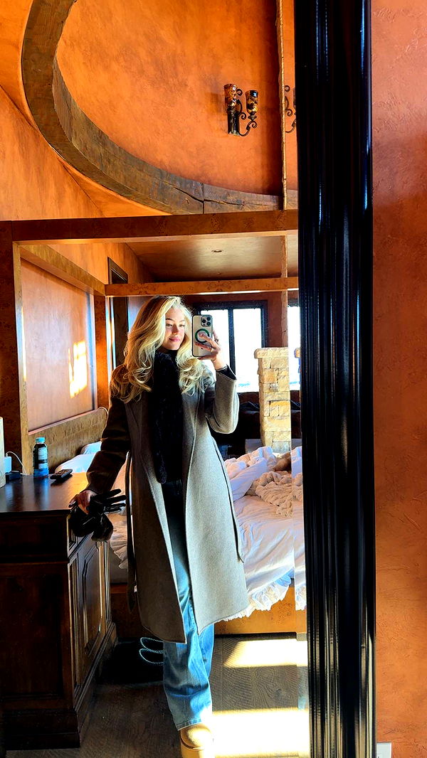 abigailwhhitee image ~ Altpins