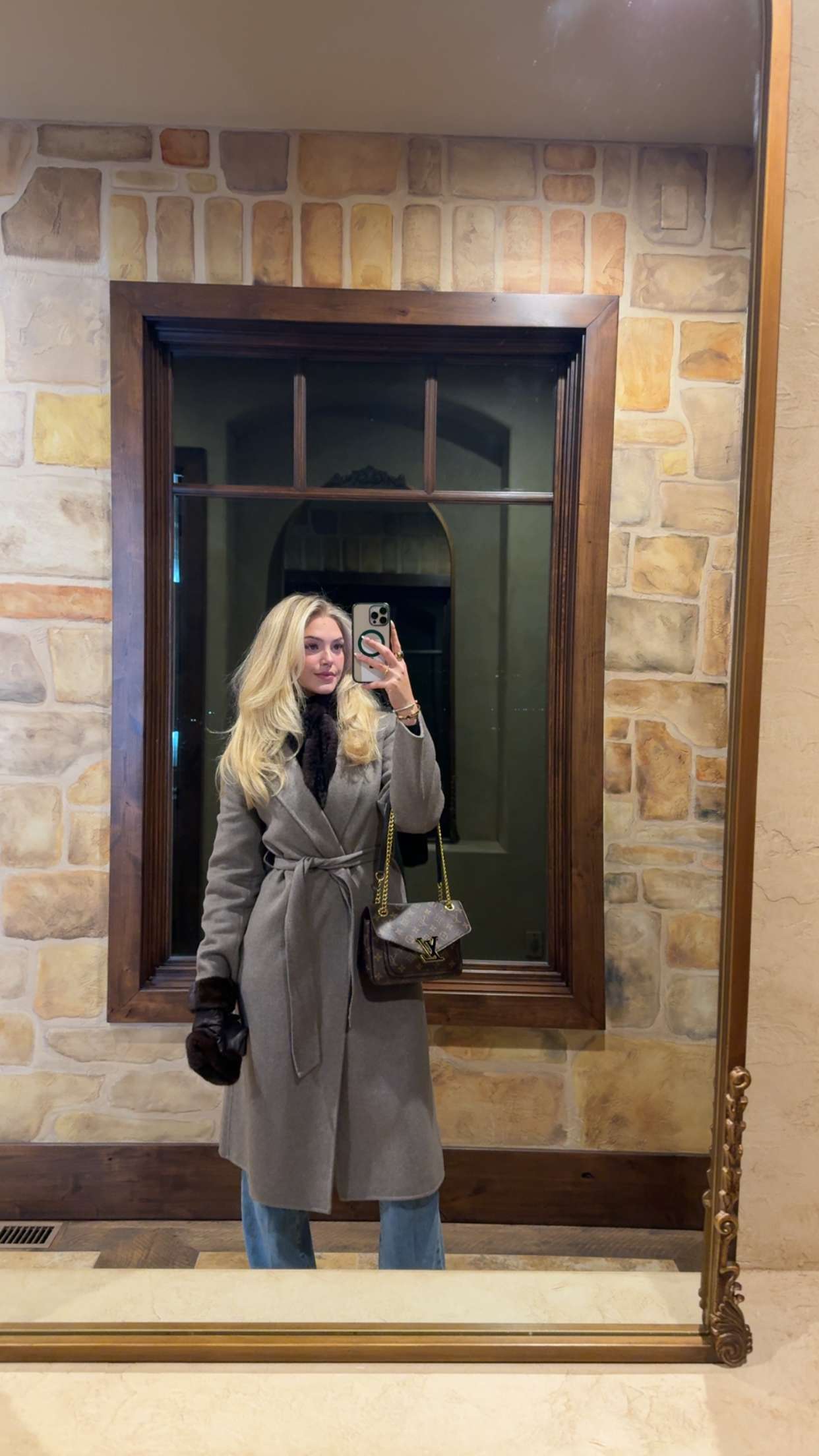 abigailwhhitee snapchat image archive image