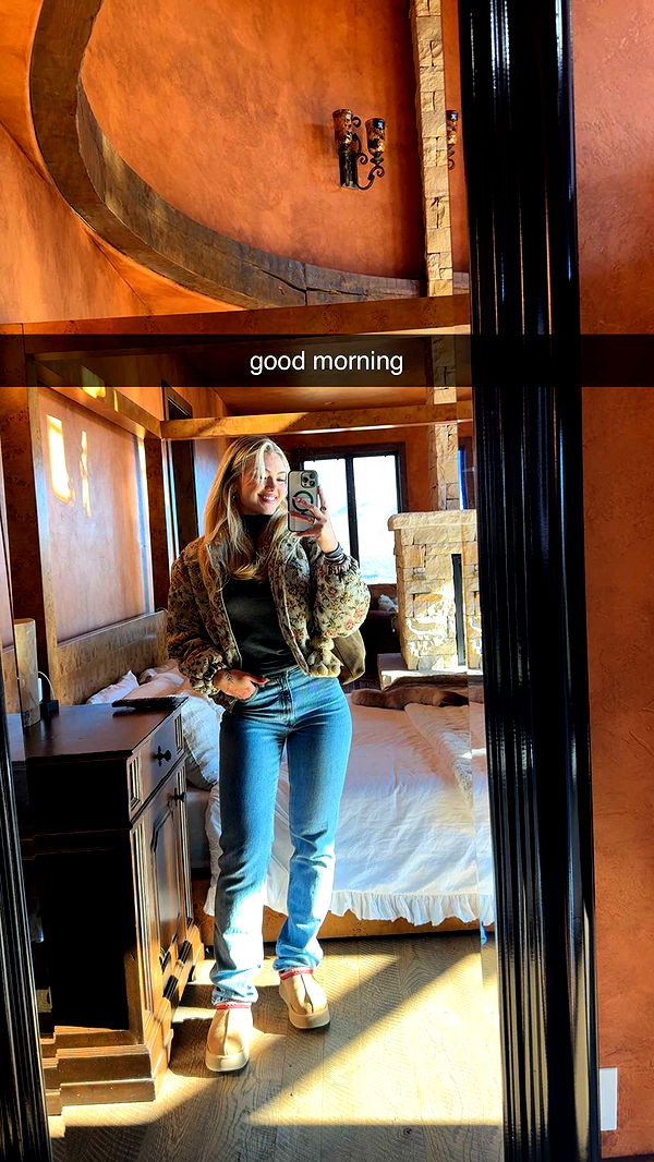 abigailwhhitee image ~ Altpins