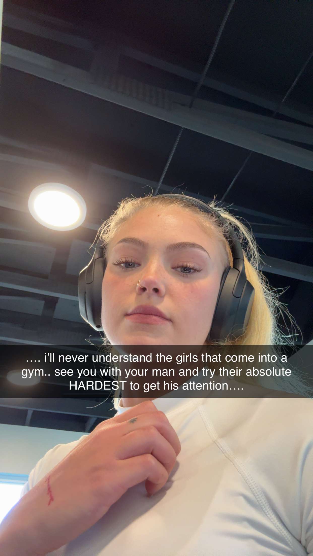 abigailwhhitee snapchat image archive image