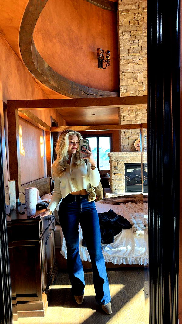 abigailwhhitee image ~ Altpins