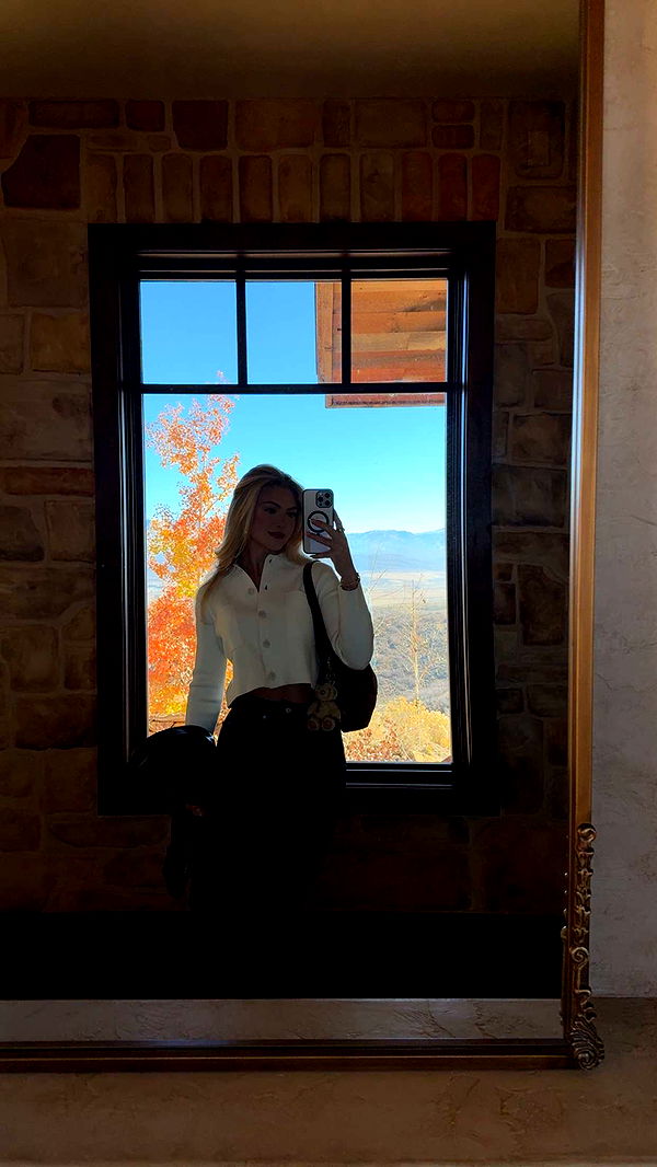 abigailwhhitee image ~ Altpins