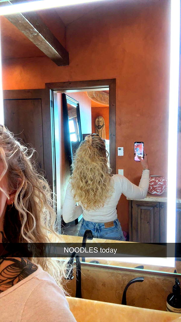 abigailwhhitee image ~ Altpins