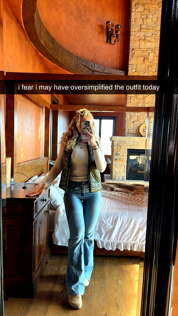 abigailwhhitee image ~ Altpins