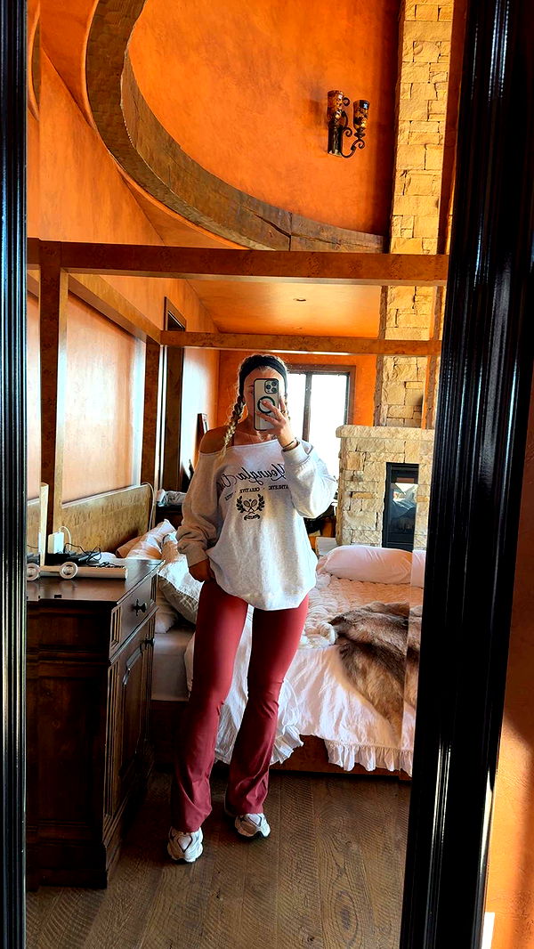 abigailwhhitee image ~ Altpins