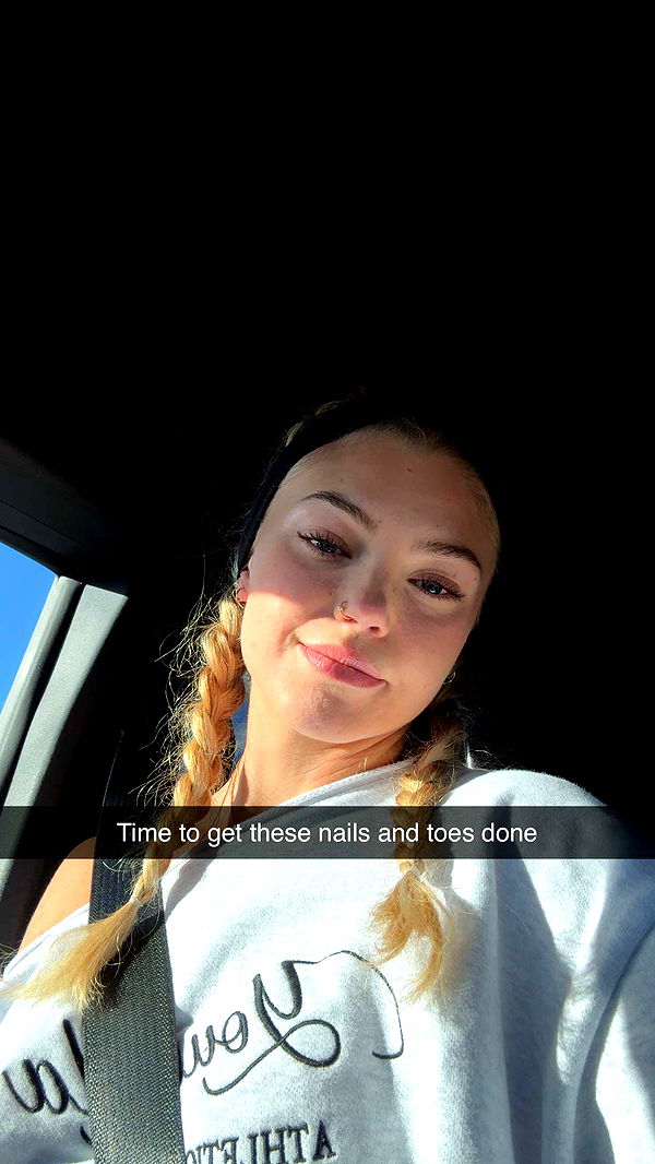 abigailwhhitee image ~ Altpins