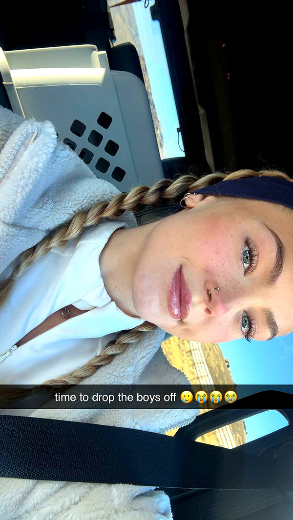 abigailwhhitee image ~ Altpins