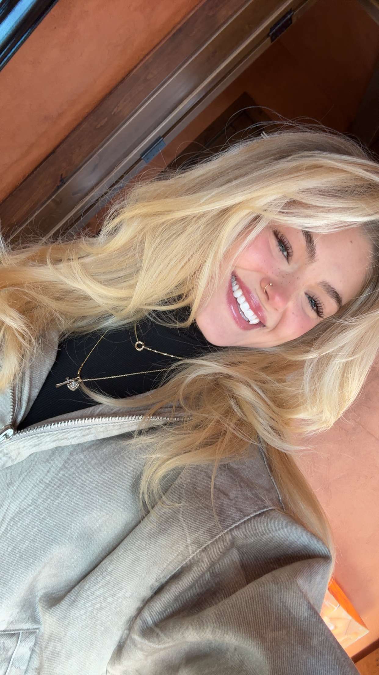 abigailwhhitee snapchat image archive image