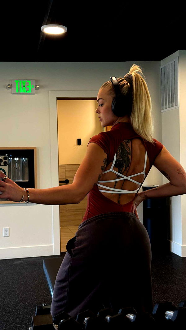 abigailwhhitee image ~ Altpins