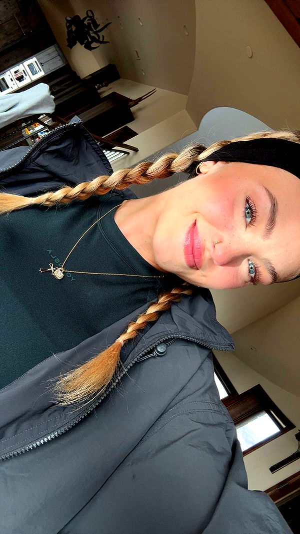 abigailwhhitee image ~ Altpins