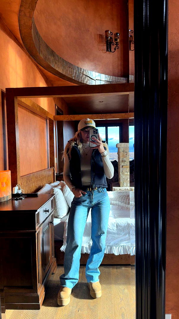 abigailwhhitee image ~ Altpins