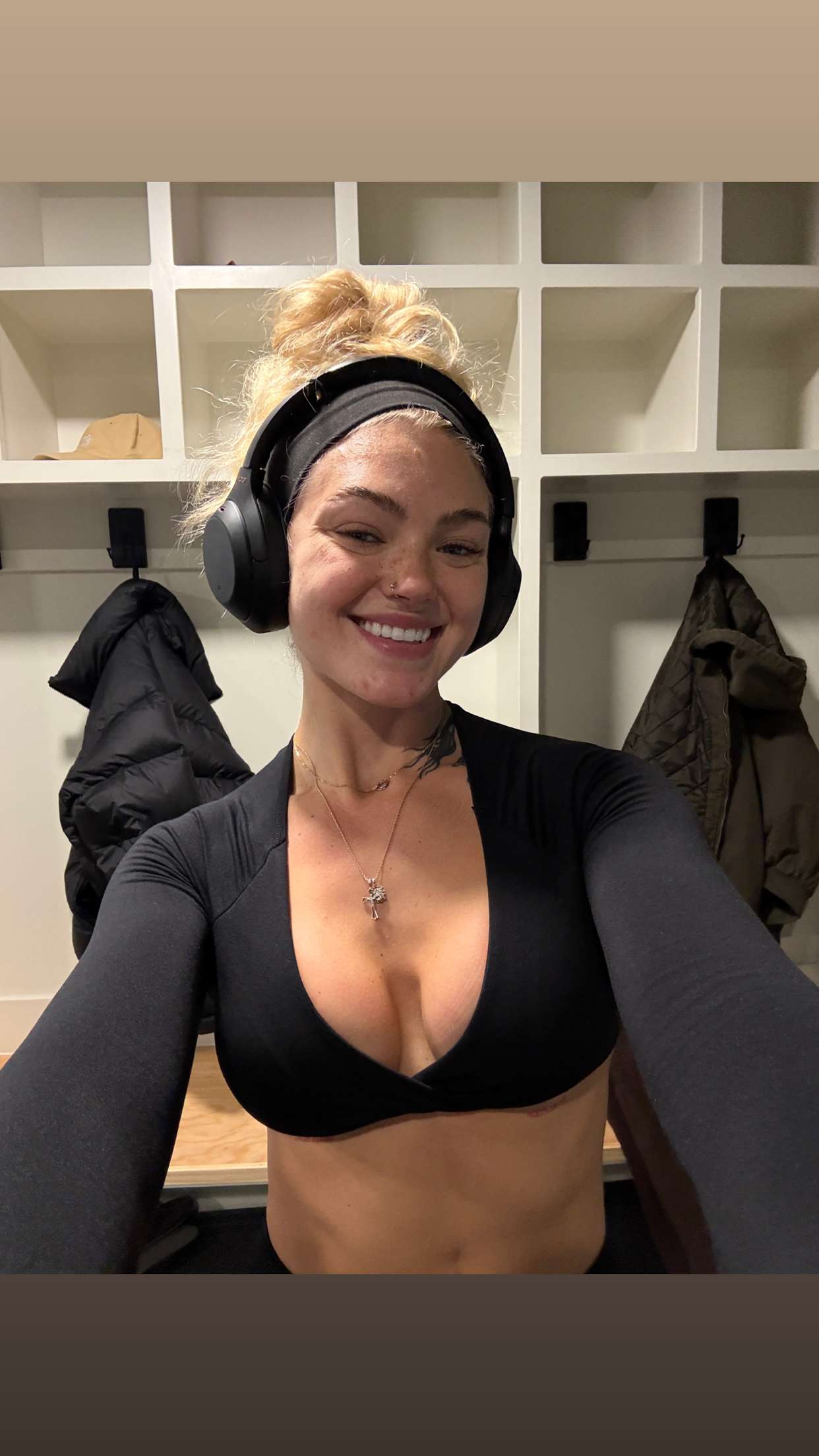 abigailwhhitee snapchat image archive image