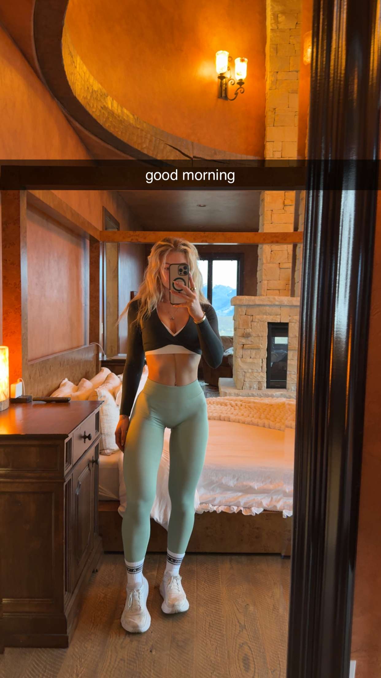 abigailwhhitee snapchat image archive image