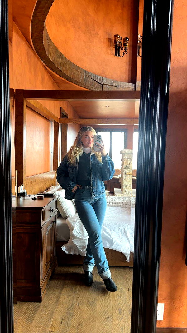 abigailwhhitee image ~ Altpins