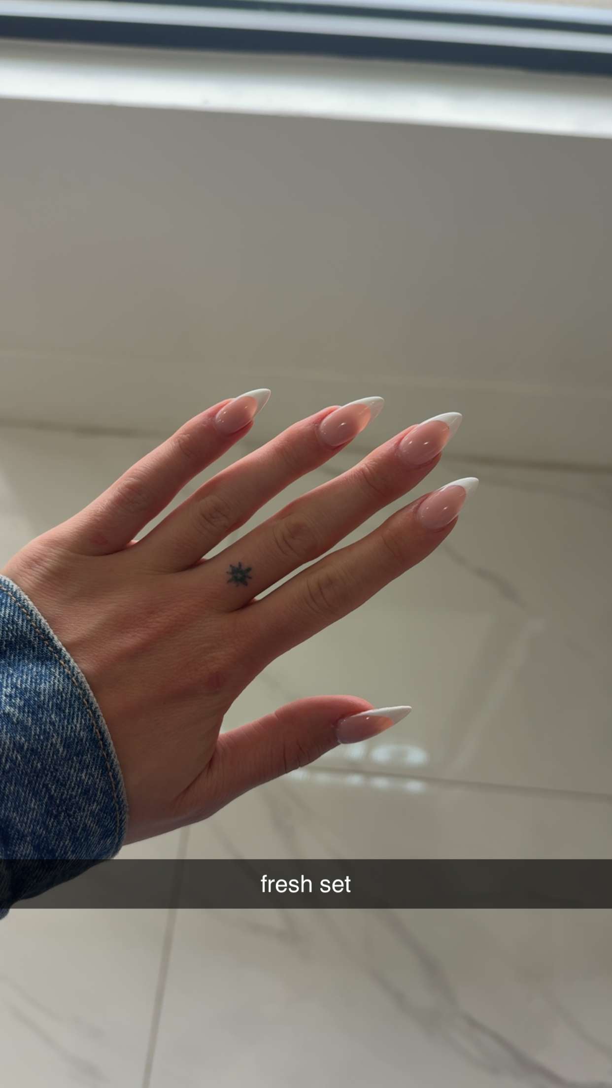 abigailwhhitee snapchat image archive image