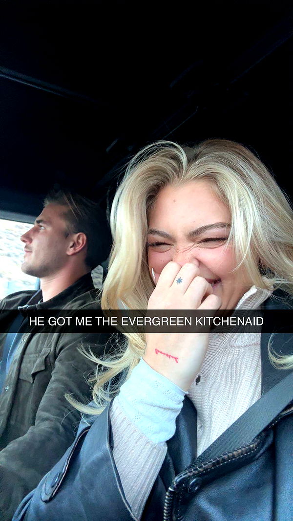 abigailwhhitee image ~ Altpins