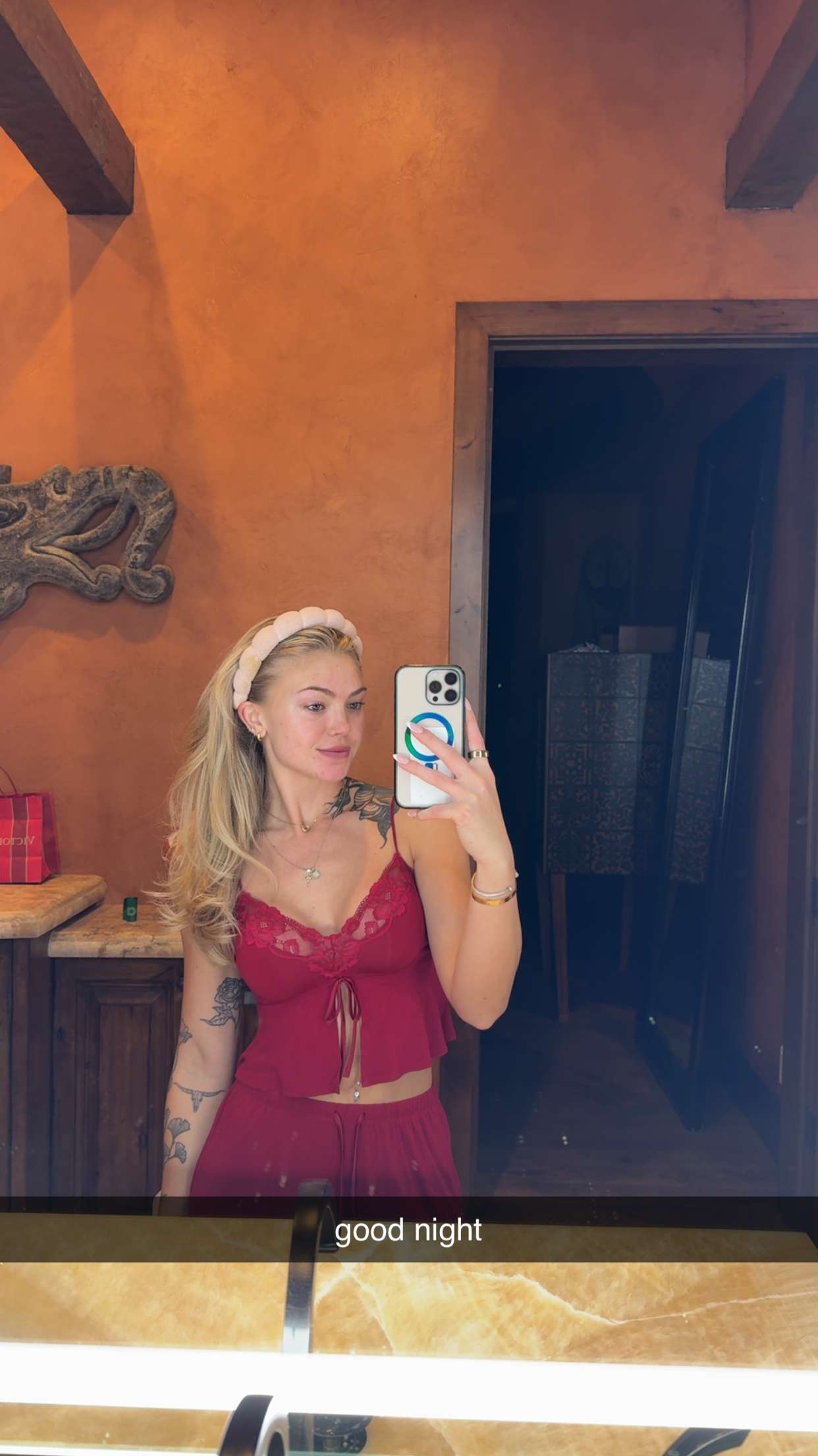 abigailwhhitee snapchat image archive image