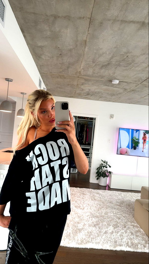 adee.ah snapchat image archive image
