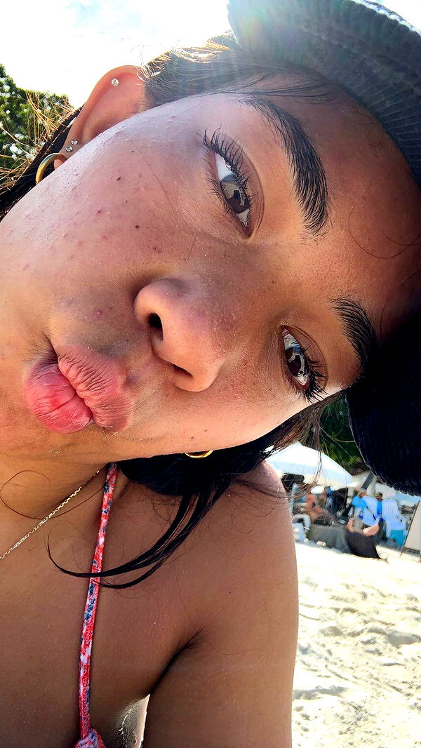 aimeejaiii image ~ Altpins