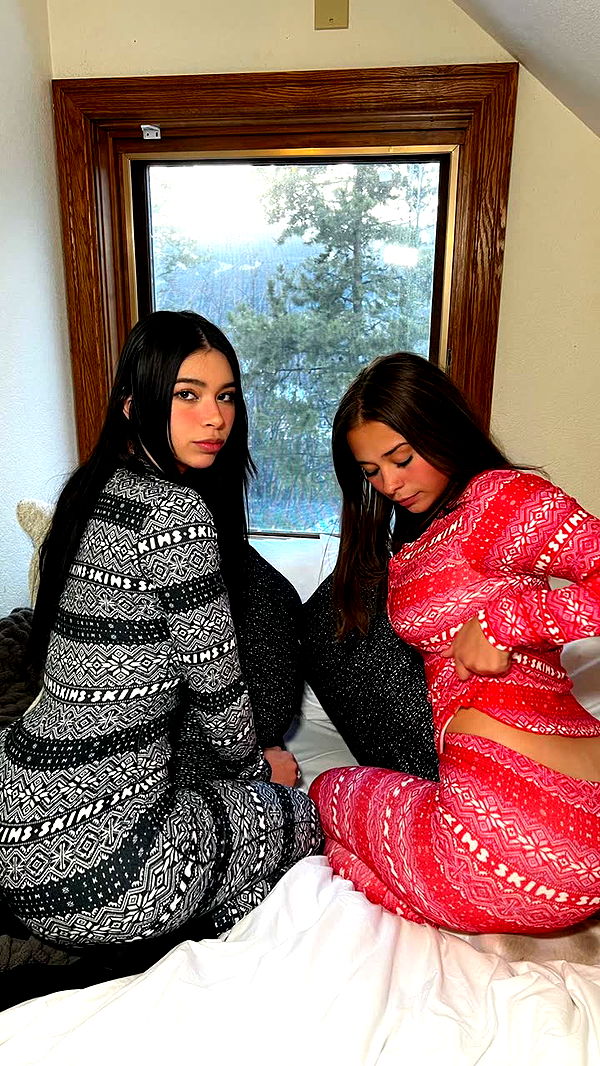 aishahsofeyy image ~ Altpins