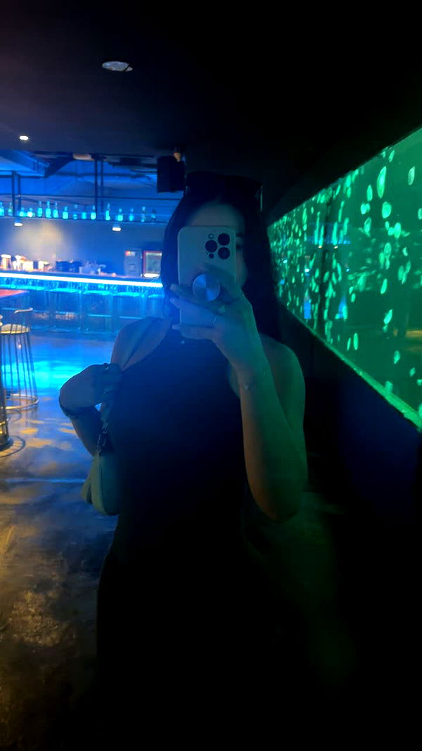 aishahsofeyy image ~ Altpins