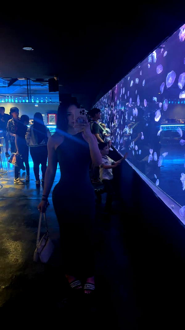 aishahsofeyy image ~ Altpins