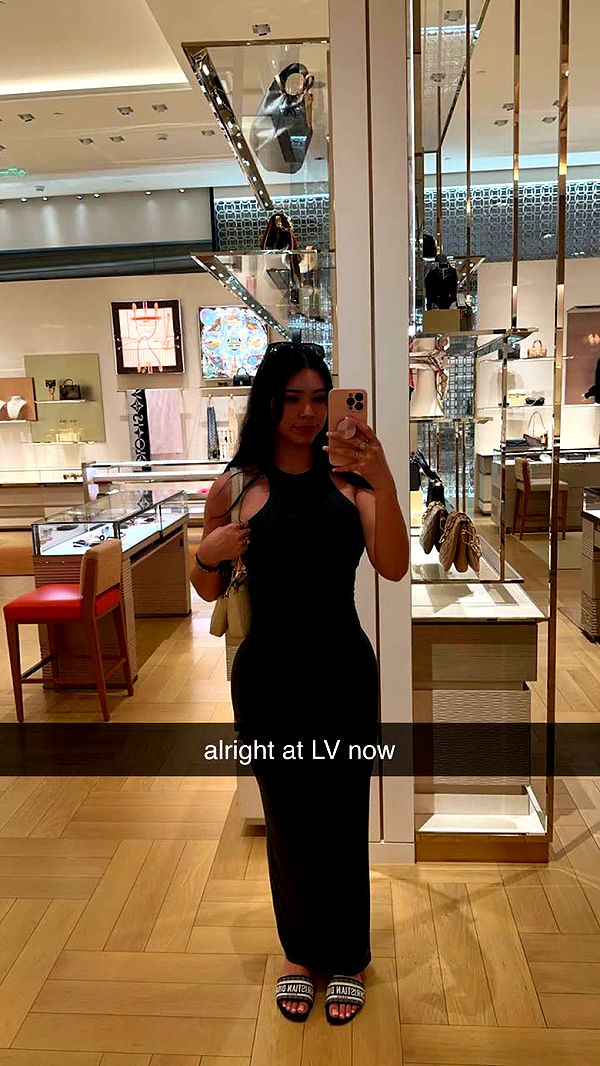 aishahsofeyy image ~ Altpins