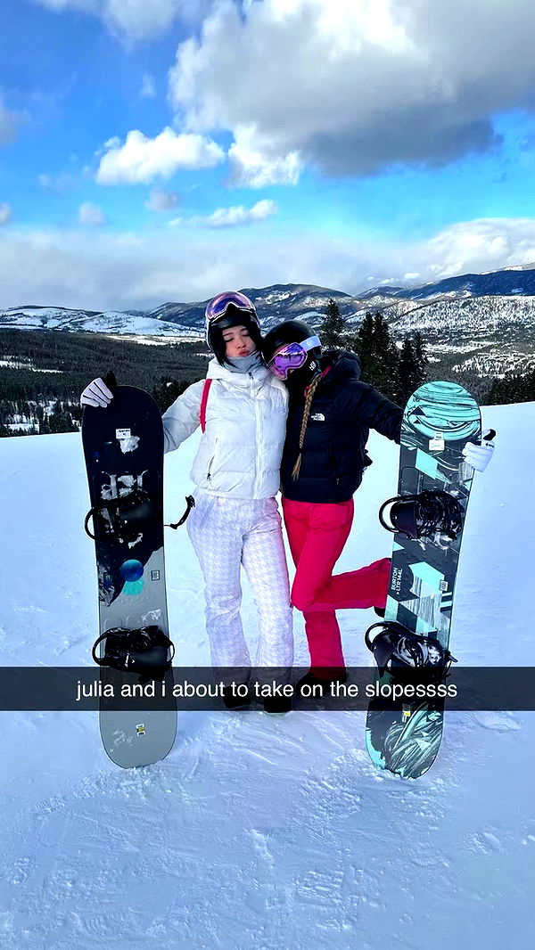 aishahsofeyy image ~ Altpins